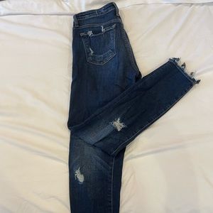 Flying Monkey distressed skinny Jean in a size 27